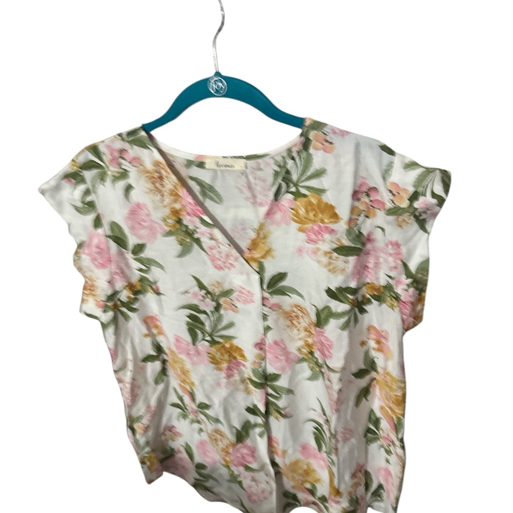 Les Ami’s Pink and White Flutter Sleeve Button Down Top floral large cute 🥰